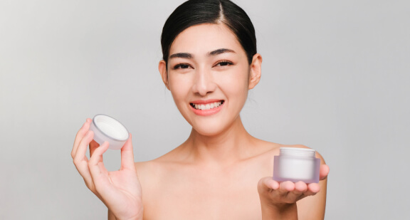 Effective Solutions for Dealing with Acne Thumbnail